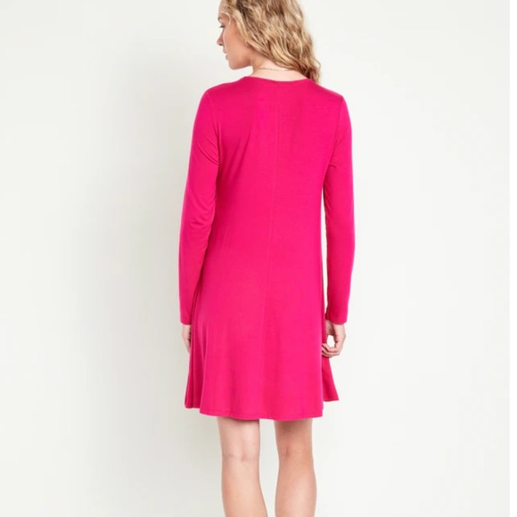 NWT OLD NAVY Jersey-Knit Mini Swing Dress Color: Berry Fine SIZE MEDIUM - Picture 2 of 5